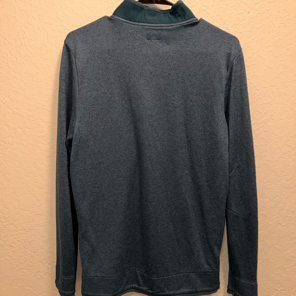 Under Amour pull over